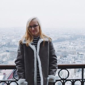 Meet your Posher, Carolyn